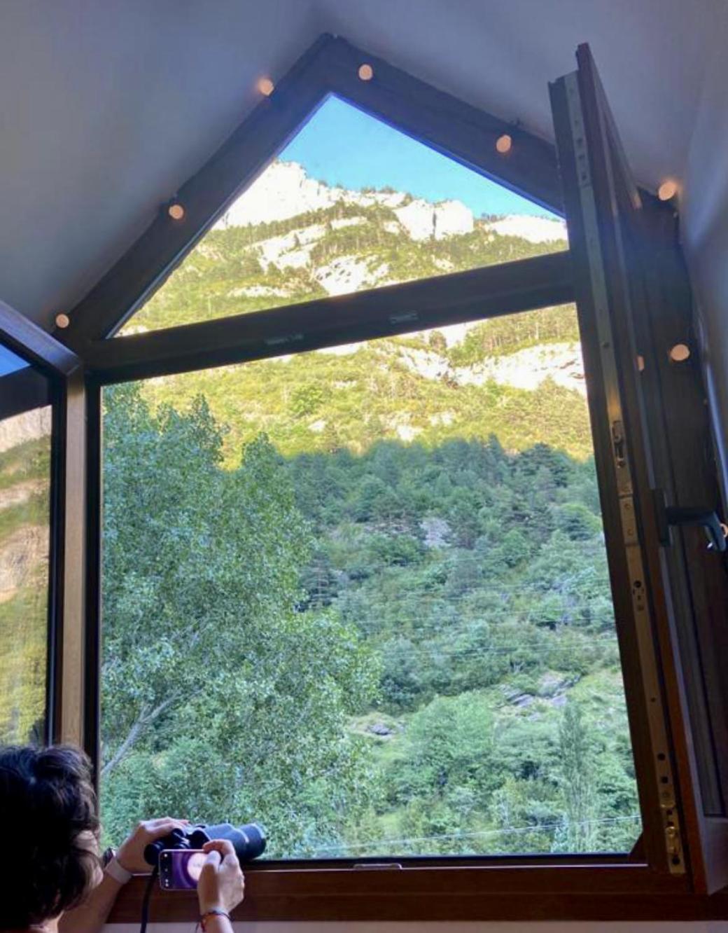 Calmfranc Atico Abuhardillado Con Vistas Al Rio Y La Montana Avistamiento De Ciervos En Canfranc Pueblo מראה חיצוני תמונה